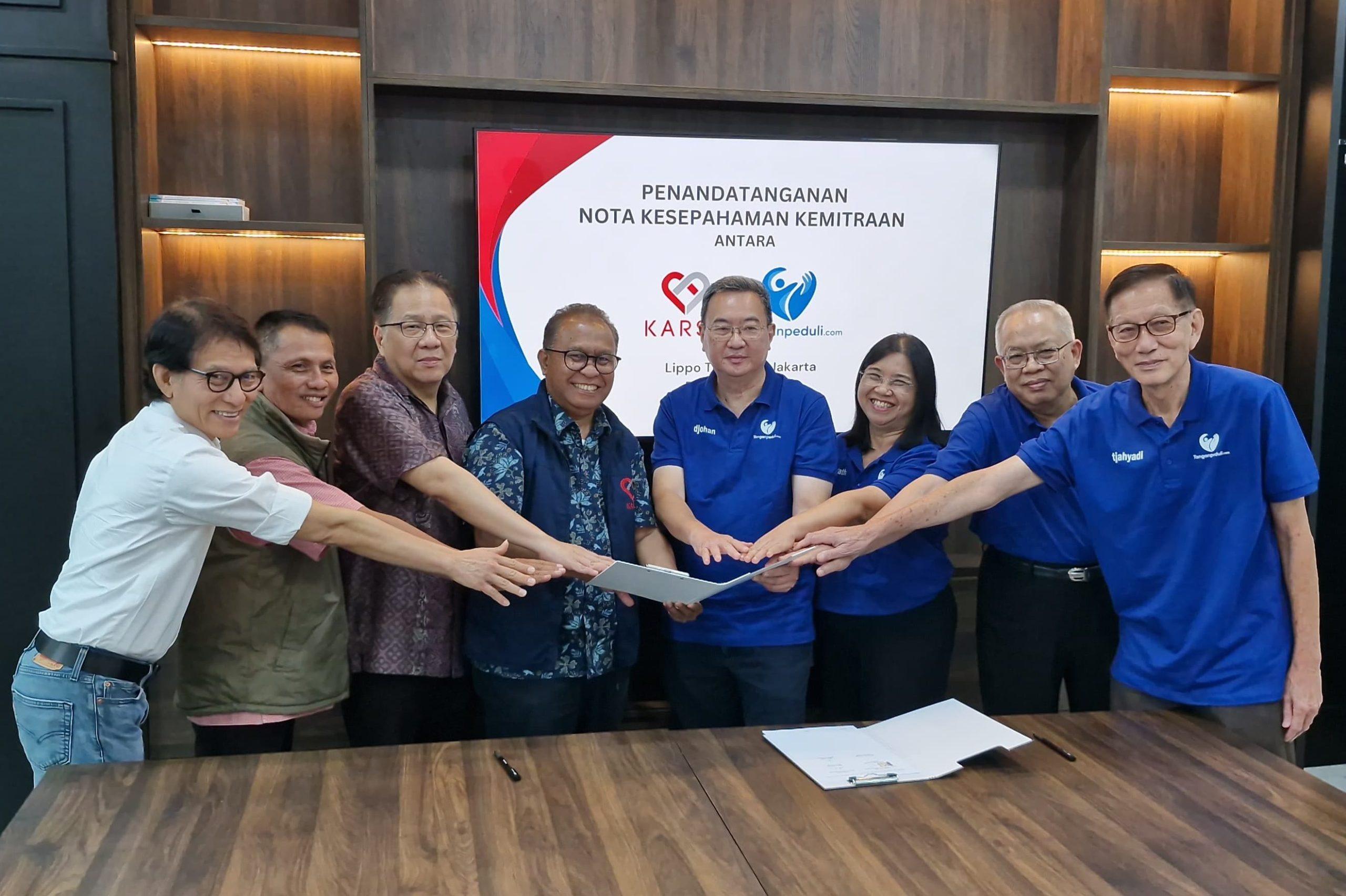 Tangan Peduli Dan KARSA: Kerja Sama Langkah Bersama